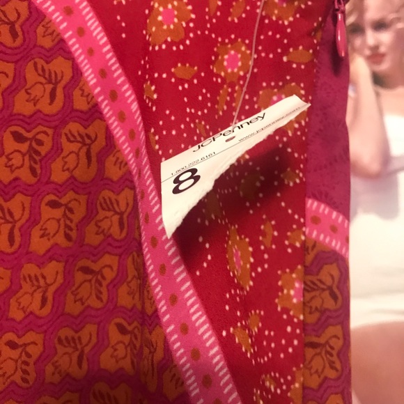 Skirt - Picture 3 of 5